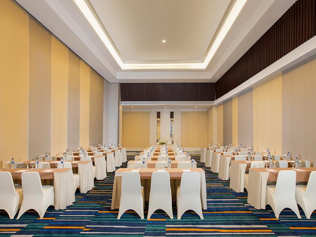 Hotel Santika Pekalongan Exterior foto